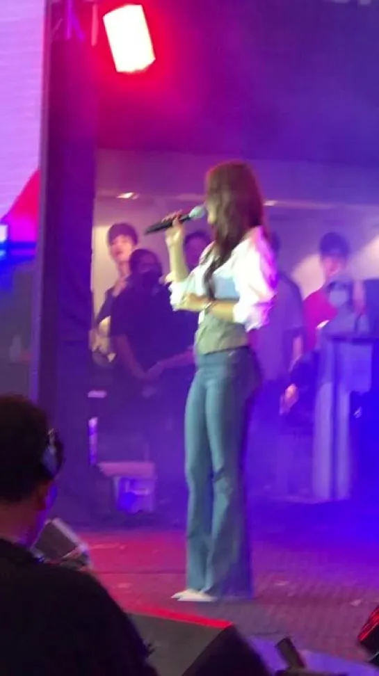 [FANCAM] 220911 SOYOU - Some @ Korea Festival (Manila, Philippines)