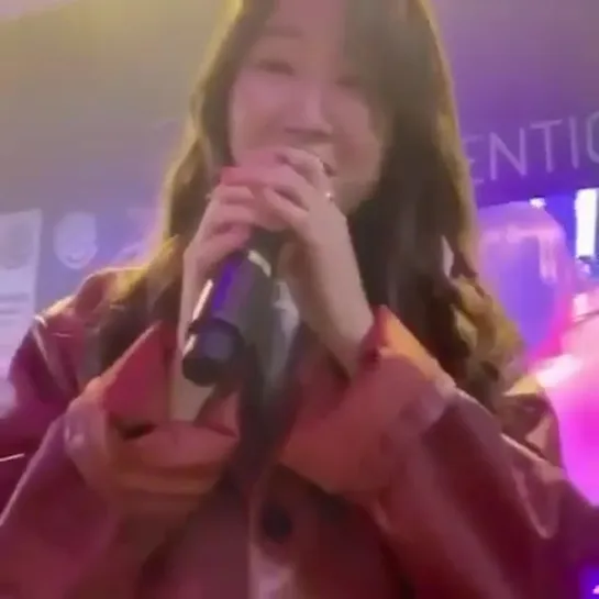 [FANCAM] 200108 SOYOU - Officially Missing You @ Burger King Convention