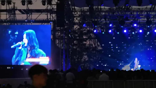 [FANCAM] 191020 Soyou - Rain @ XZ Festival