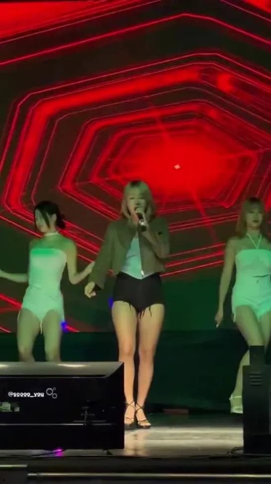 [FANCAM] 231004 SOYOU - Touch My Body @ Daehakro Cultural Festival (Wonkwang University)