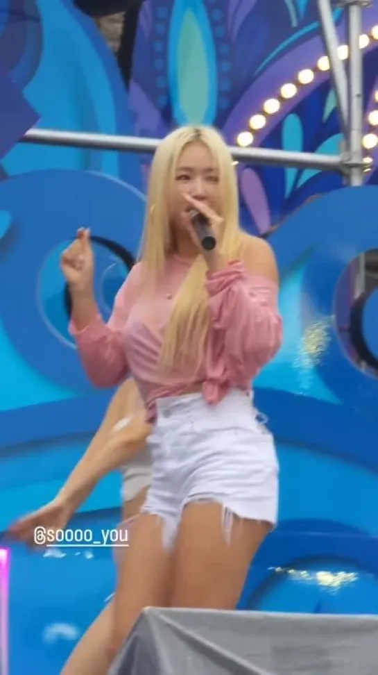 [FANCAM] 230723 SOYOU - Touch My Body @ Pool Party <Club Cabi>