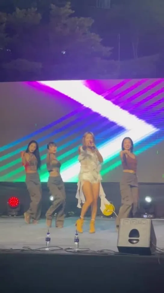 [FANCAM] 230921 SOYOU - Shake It @ Joong Bu Univers TY