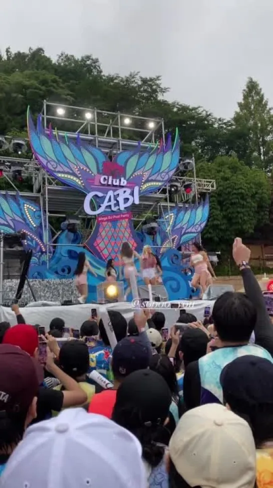 [FANCAM] 230723 SOYOU - Shake It @ Pool Party <Club Cabi>