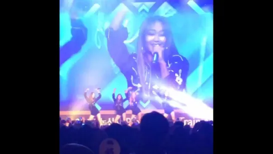 [FANCAM] 170331 SISTAR - Shake It @ Green Cross Professional Training