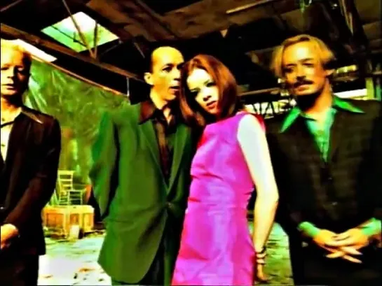 Garbage - Only Happy When It Rains (1995)