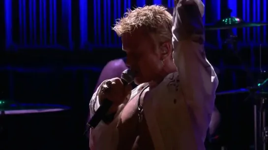 Billy Idol. In Super Overdrive Live 2009. HD