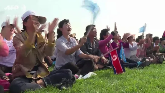 北朝鮮初の航空ショーが開幕 North Korea holds first public air show