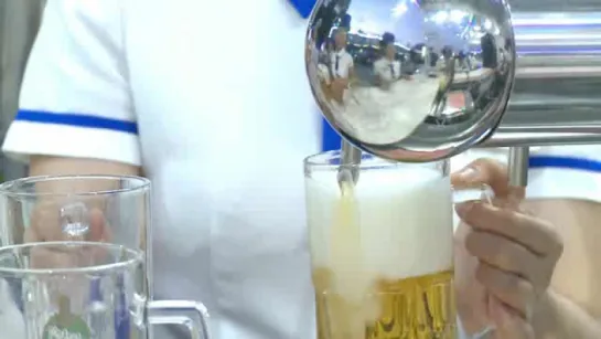 Pyongyang Taedonggang Beer Fest Opens