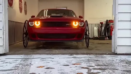 Hellcat on Horse  Buggy Wheels goes to town and does burnouts