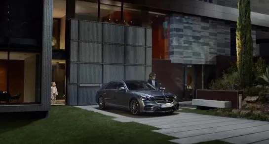 Mercedes-Benz presents- King of the City Jungle - S-Class Commercial