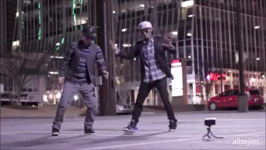 Men Whitout Hats - Safety Dance Remix - Robot Dance Vs. Break Dance