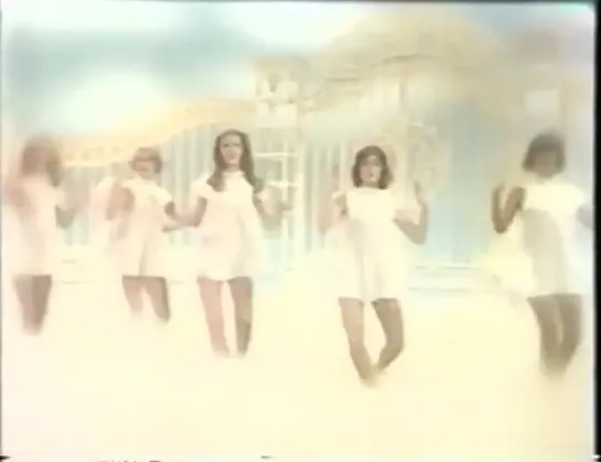 Legs & Co [dance troupe] @ The Stylistics - You'll Never Get To Heaven - If You Break My Heart - TOTP 16.12.1976