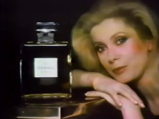 1978  Catherine Deneuve on Emotions Chanel No.5 ролик №3 480p