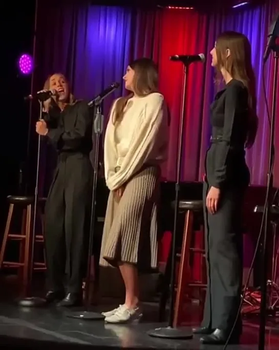 Lana Del Rey, Zella Day, and Weyes Blood - For Free (Joni Mitchell cover) @ Grammy Museum 14.10.2019