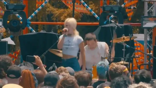 Amyl and The Sniffers @ Burger Boogaloo, Oakland, July 6, 2019