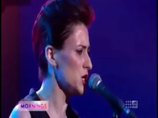 Carmen Smith and Diana Rouvas - Won't Be Long (Mornings)