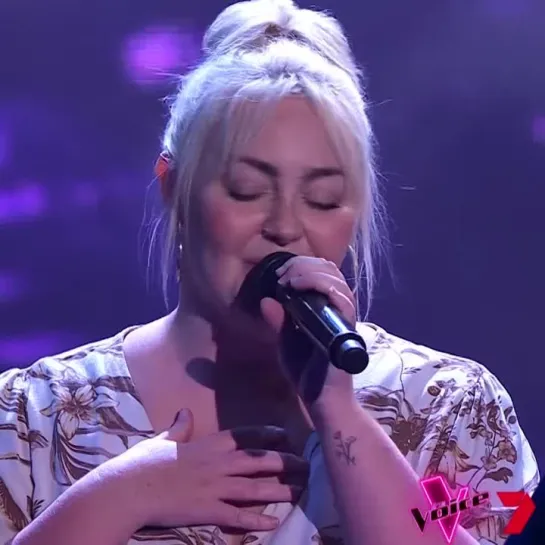 Preview: Bella Taylor Smith - Ave Maria (The Voice Australia 2021)