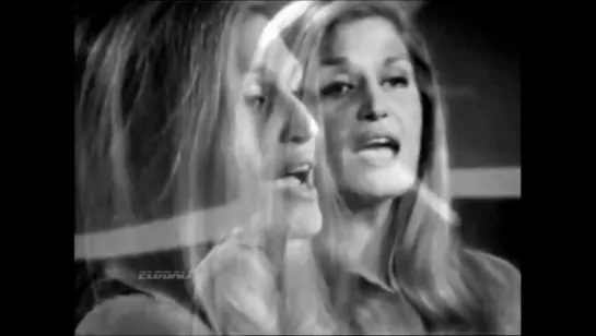 Dalida ♫ Les choses de l'amour ♪ 1972