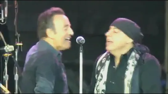 Bruce Springsteen & the E Street Band - Glory Days (Live in London, England on 30 June  2013)