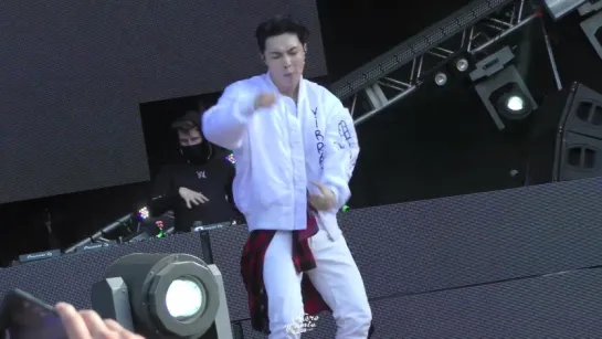 180803 Lay - Sheep Remix@Lollapalооza