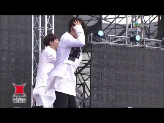 140701 EXO-K - Wolf + Growl + Thunder + Run + Overdose @ H.K Dome Feestival 2014