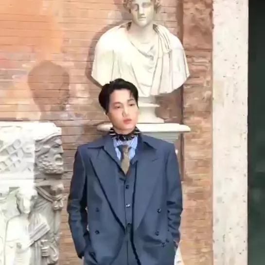 190528 Kai на Gucci Cruise 2020 Fashion Show