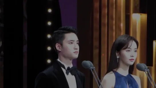 181123 D.O. на 39th Blue Dragon Awards