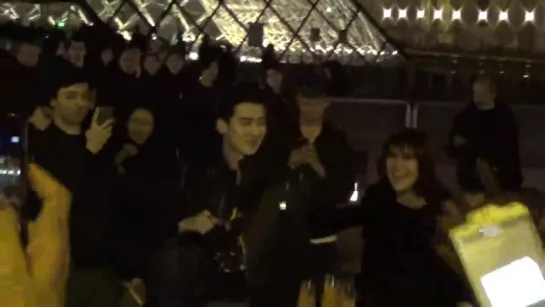 170307 Suho, Sehun на Louis Vuitton Women’s F/W 2017 Fashion Show