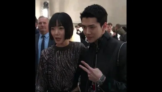 170307 Suho, Sehun на Louis Vuitton Women’s F/W 2017 Fashion Show