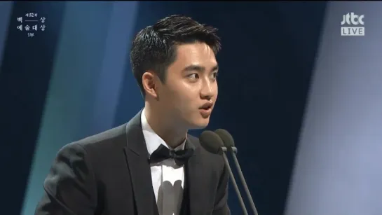 160603 D.O. выиграл "Most Popular Actor" на Award at 52nd Baeksang Art Awards!!