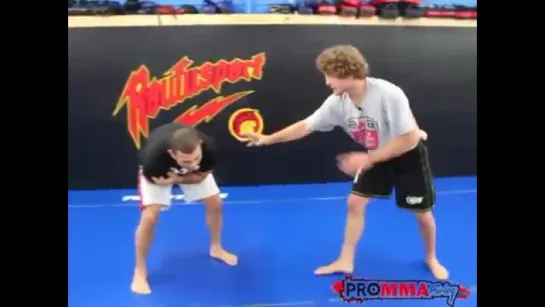 Ben Askren. Защита от прохода в одну ногу.