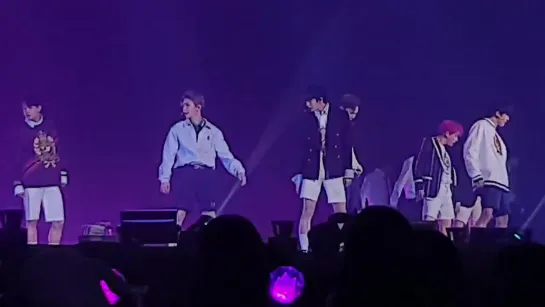 [VK][190413] MONSTA X fancam - No Reason @ The 3rd World Tour: We Are Here in Seoul D-1