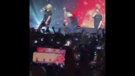 [VK][180617] MONSTA X fancam - Fallin' @ The 2nd World Tour: The Connect in London