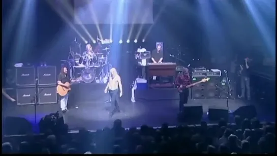 Uriah Heep - Love In Silence (Feat.Heather Findlay - Live) (2003)