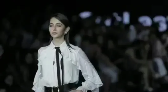 Ракул Прит Сингх на подиуме Lakmé Fashion Week 2020