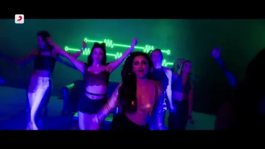 Proper Patola - Official Video _ Namaste England _ Arjun _ Parineeti _ Badshah _