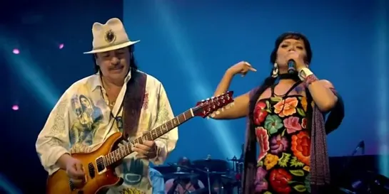 Santana – Una Noche En Napoles (feat. Lila Downs, Nina Pastori & Soledad)