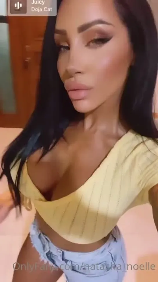 Natasha Noelle (HOT AND SEXY 1411)