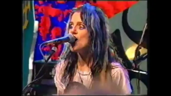 L7 - Pretend We're Dead (Live The Word 1992)