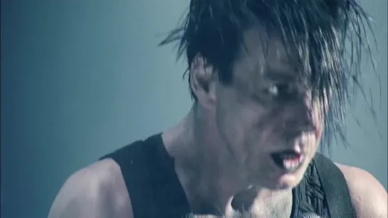 Rammstein "Ich Tu Dir Weh" (Live from Madison Square Garden, 11th december 2010)