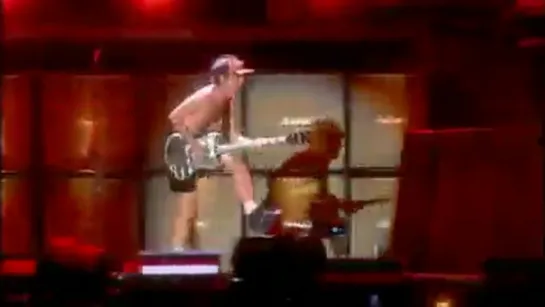 AC/DC - Highway To Hell (Live In Munich, Germany 2001)