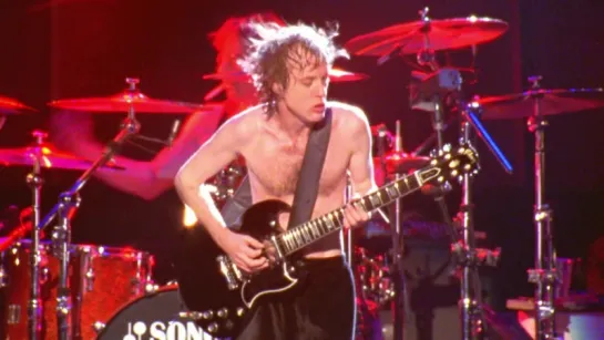 AC/DC - Hells Bells (Live At The Plaza De Toros De Las Ventas, Madrid, 10.07.1996)