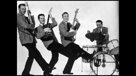 The Ventures Movin  Groovin Original 1962 Album Cut