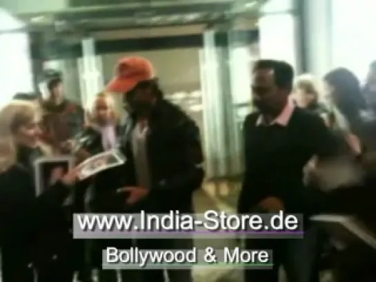 Hrithik Roshan with fans in Berling while shooting Don 2