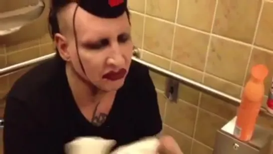 Marilyn Manson having fun in the toilet (2013)