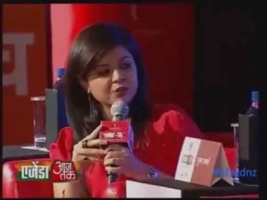 Kajol at Agenda Aaj Tak Session '07.12.2012' (New!)