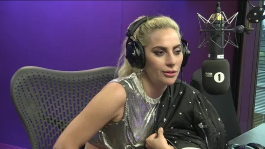 2016 // Lady Gaga > The Radio 1 Breakfast Show [Extrait 2] (Gagavision.net)