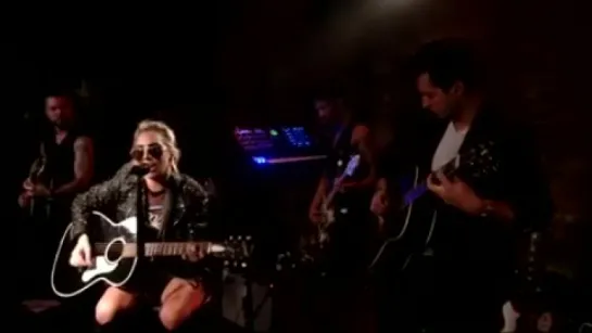 2016 // Lady Gaga > Joanne - Dive Bar Tour New York (Gagavision.net)