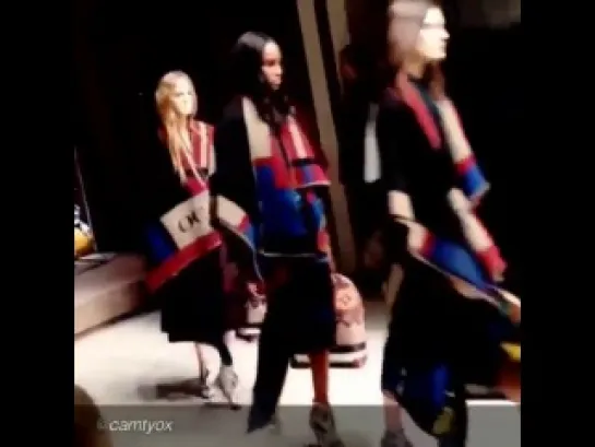 Берен на Burberry Fashion Show