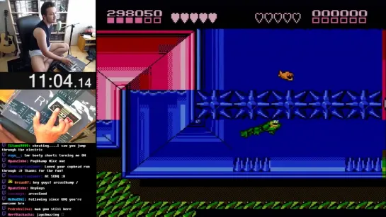 UNBELIEVABLE! Guy beats Battletoads with ONE HAND! WOW!